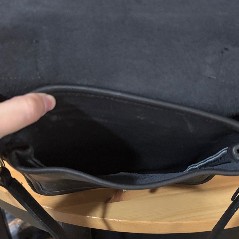 Coach Vintage Willis Black Leather Shoulder Bag - Picture 6 of 13